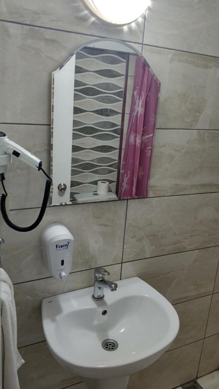Hotel Akkus Стамбул Экстерьер фото